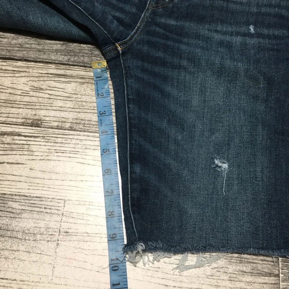 American Eagle Airflex Jean Shorts Men’s 28 Blue Denim (Inseam 9.5) Raw Hem